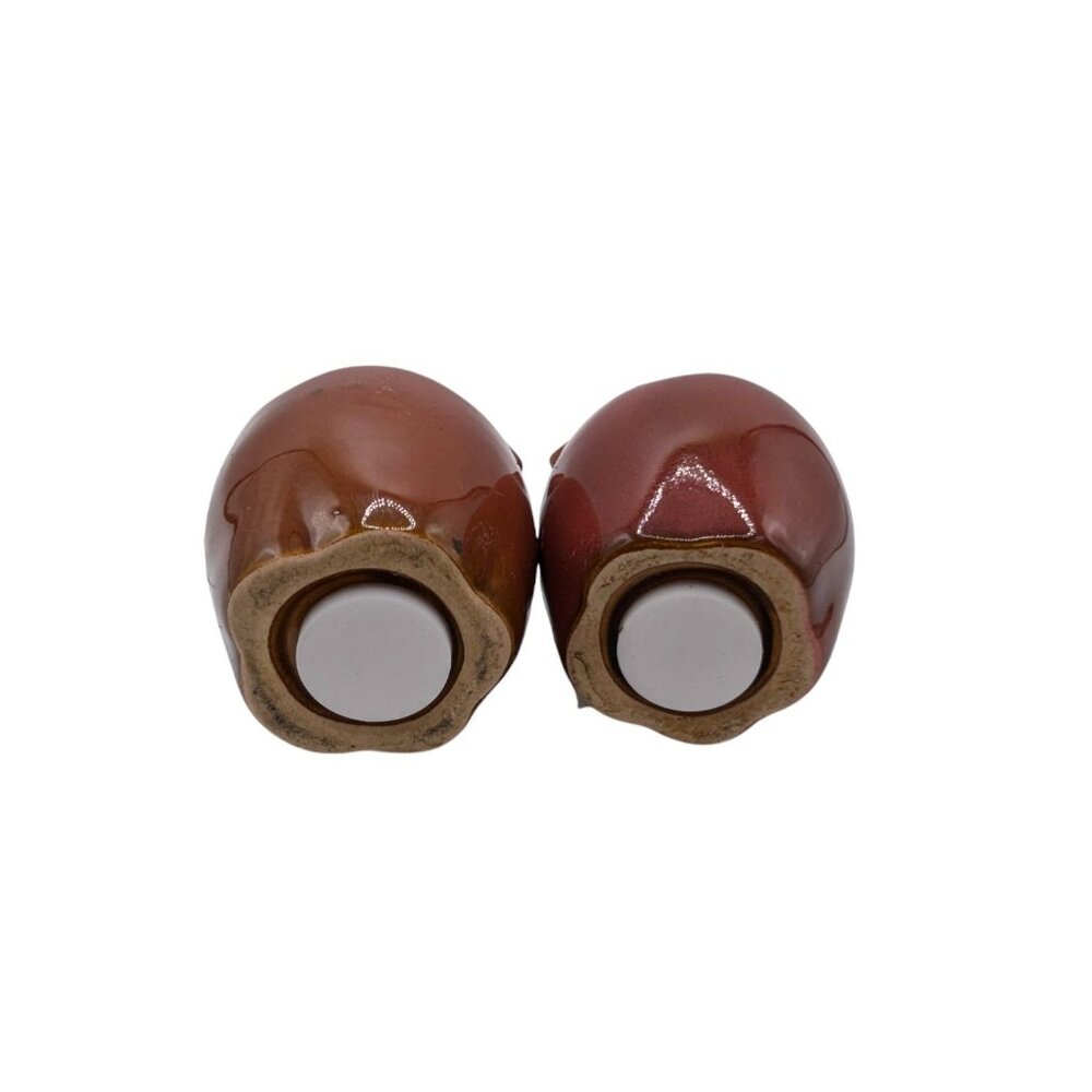Vintage Red Apple Shaped Ceramic Salt & Pepper Shakers - Picture 9 of 9
